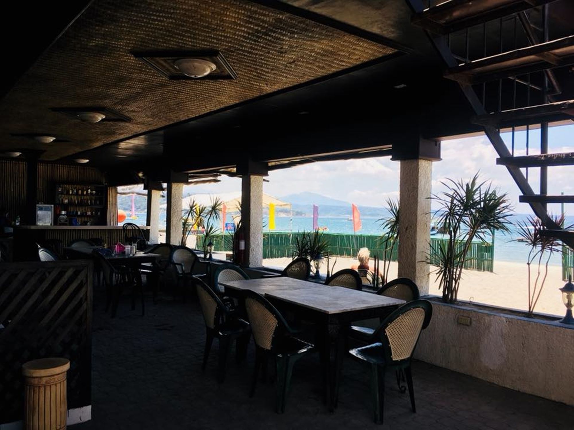 אולונגפו Kokomos Beach Resort מראה חיצוני תמונה